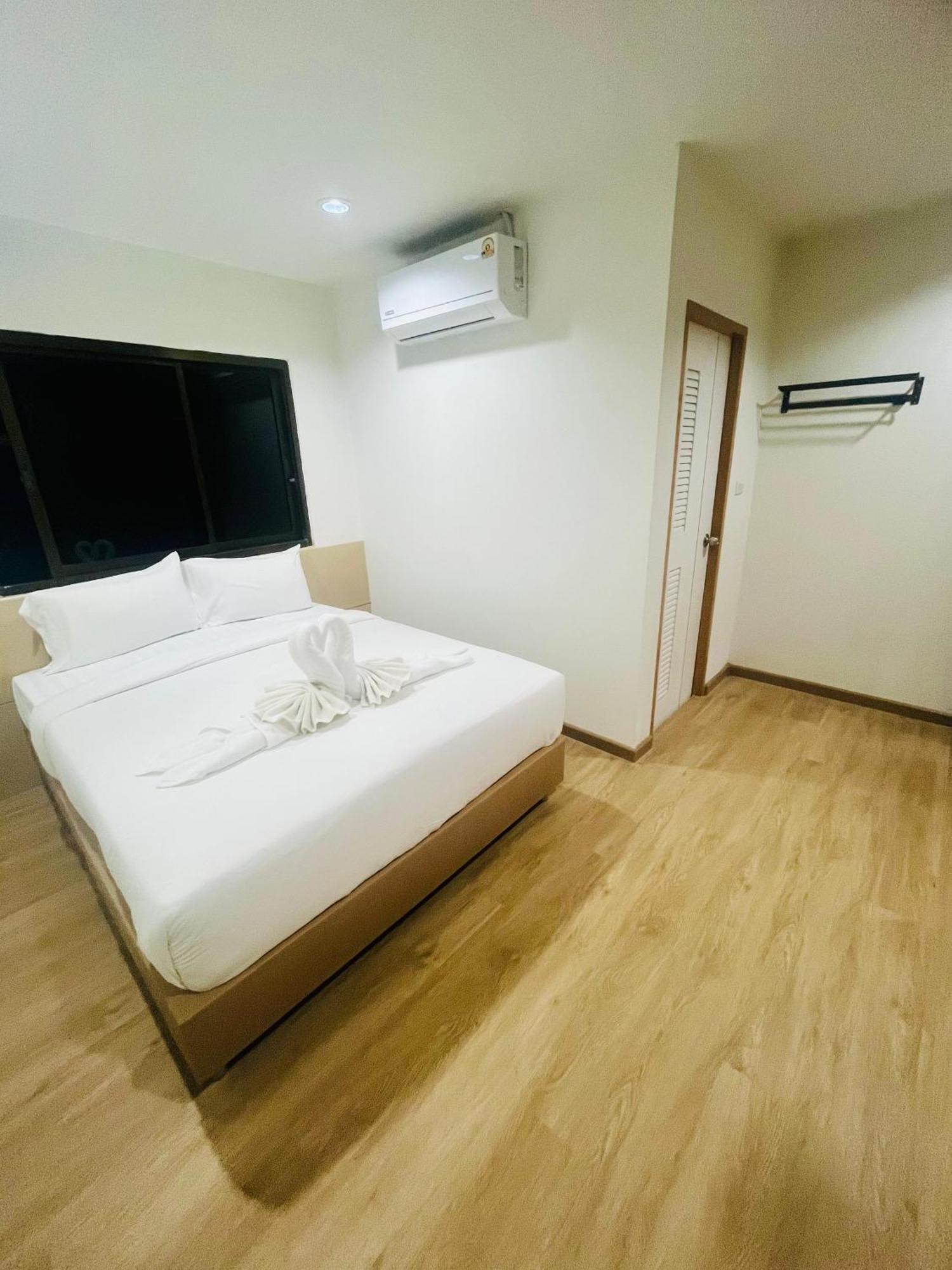 28 Boutique Hotel Patong Ngoại thất bức ảnh