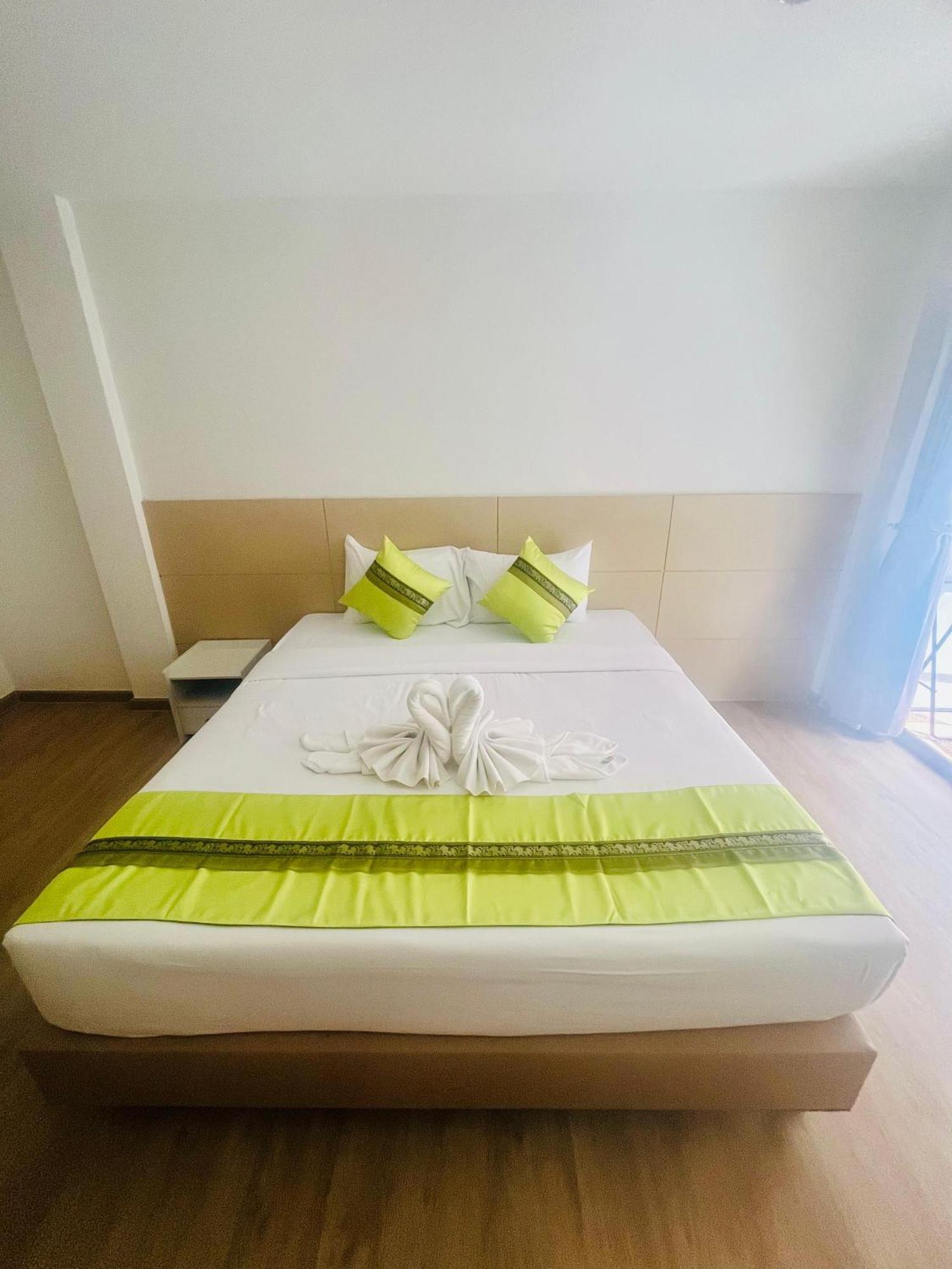 28 Boutique Hotel Patong Ngoại thất bức ảnh