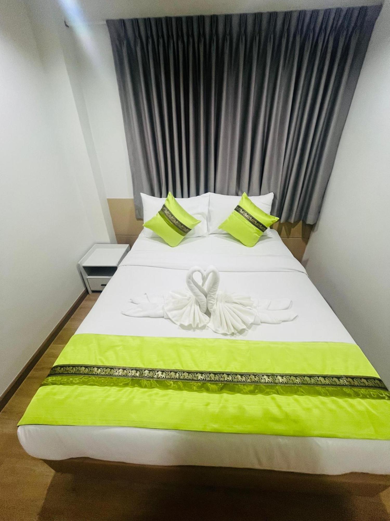 28 Boutique Hotel Patong Ngoại thất bức ảnh