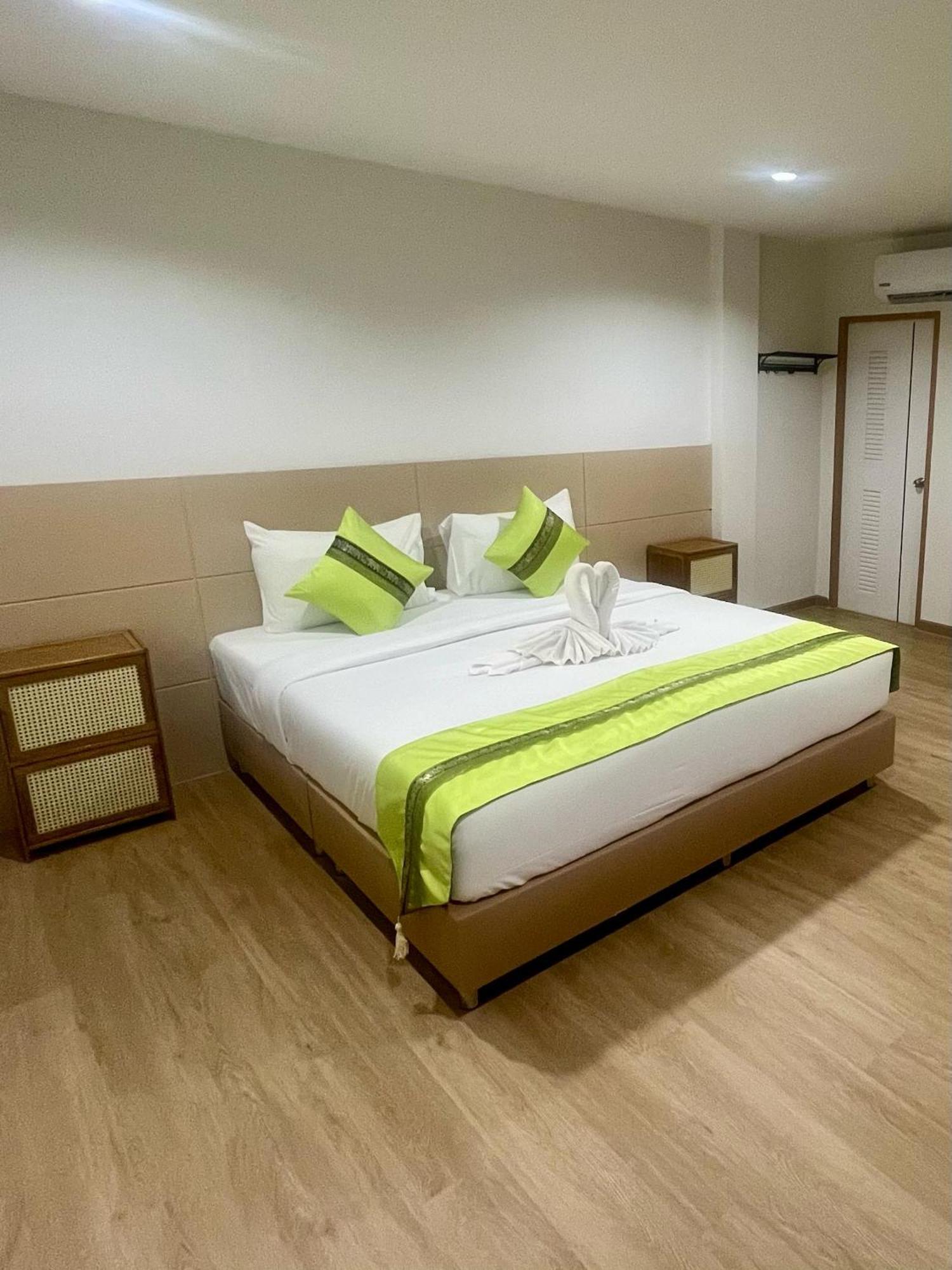 28 Boutique Hotel Patong Ngoại thất bức ảnh