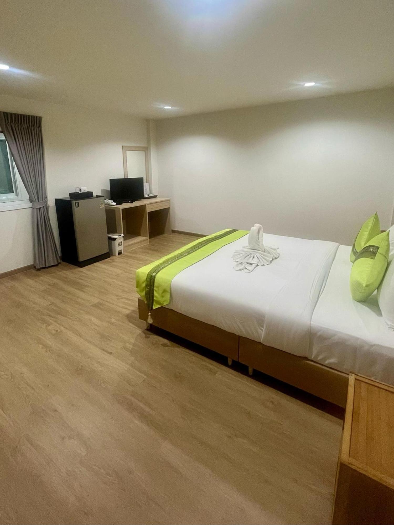 28 Boutique Hotel Patong Ngoại thất bức ảnh